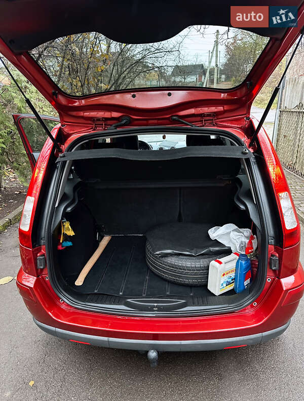 Хетчбек Ford Fusion 2006 в Рівному фото 15 Хетчбек Ford Fusion 2006 в Рівному