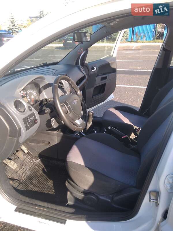 Хетчбек Ford Fusion 2011 в Києві