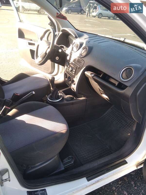 Хетчбек Ford Fusion 2011 в Києві