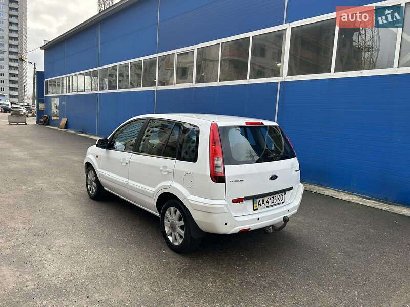 Хетчбек Ford Fusion 2011 в Києві