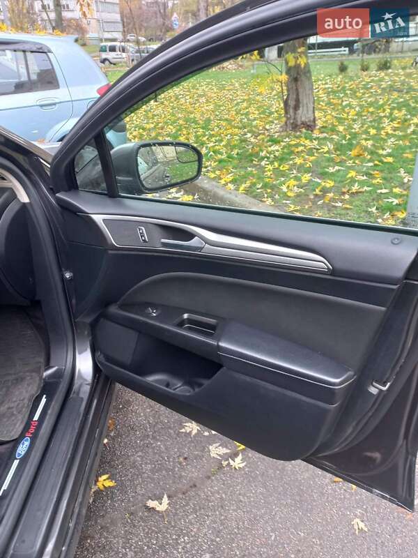 Седан Ford Fusion 2017 в Києві