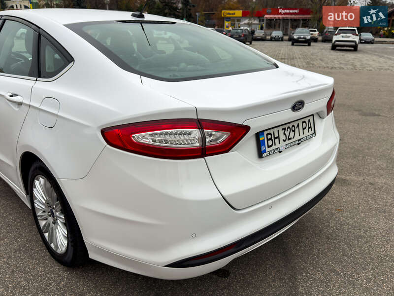 Седан Ford Fusion 2016 в Харкові фото 9 Седан Ford Fusion 2016 в Харкові