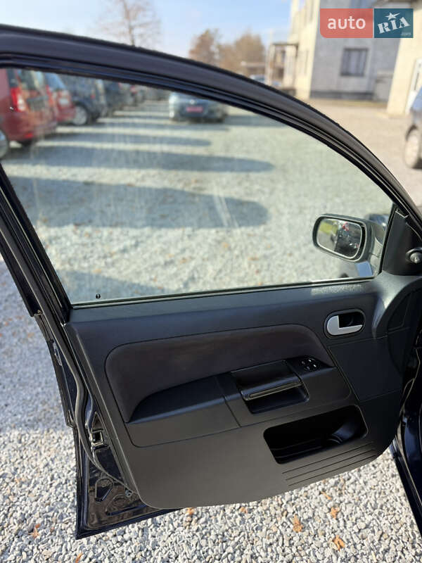 Хетчбек Ford Fusion 2007 в Луцьку фото 128 Хетчбек Ford Fusion 2007 в Луцьку