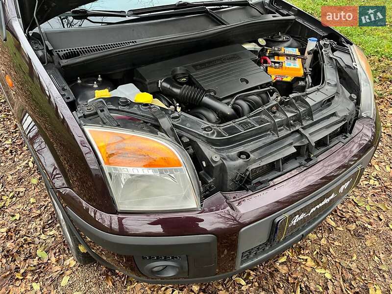 Хэтчбек Ford Fusion 2008 в Новомиргороде