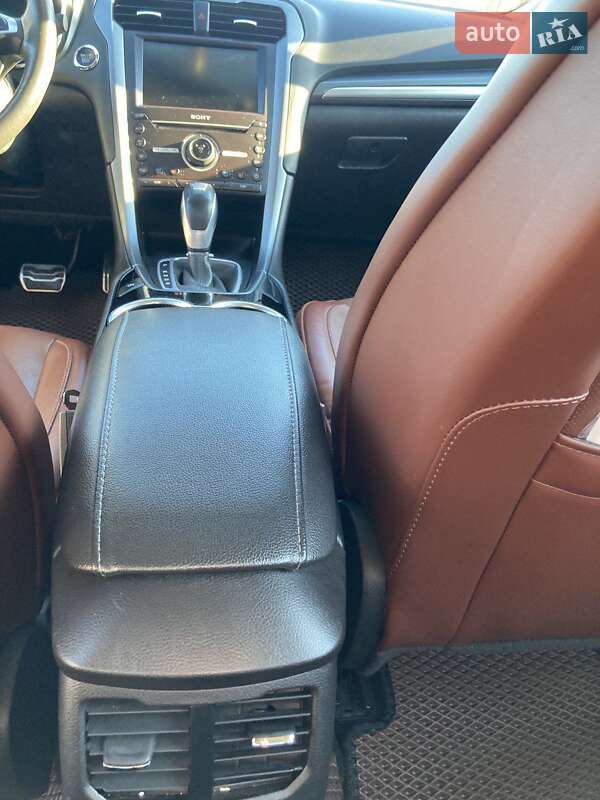 Седан Ford Fusion 2015 в Коломиї