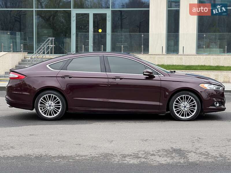 Седан Ford Fusion 2013 в Дніпрі
