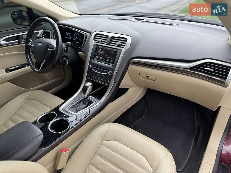 Седан Ford Fusion 2013 в Дніпрі