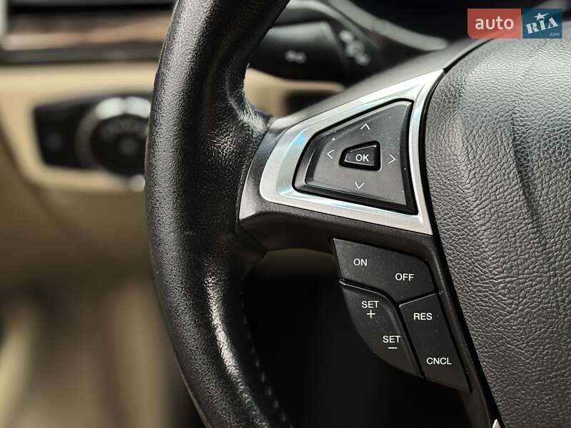 Седан Ford Fusion 2013 в Дніпрі