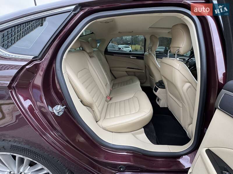 Седан Ford Fusion 2013 в Дніпрі