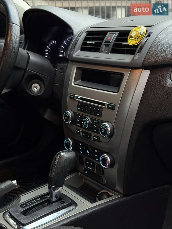 Седан Ford Fusion 2011 в Києві фото 26 Седан Ford Fusion 2011 в Києві