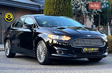 Седан Ford Fusion 2015 в Львові