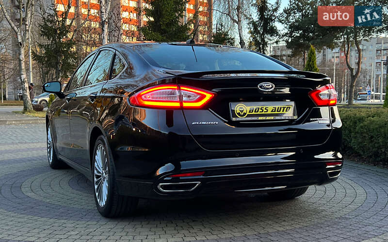 Седан Ford Fusion 2015 в Львове