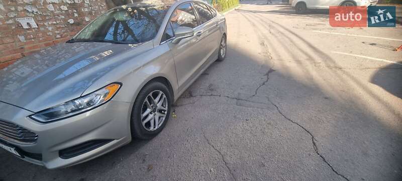 Седан Ford Fusion 2015 в Виннице