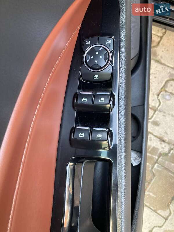 Седан Ford Fusion 2015 в Коломиї