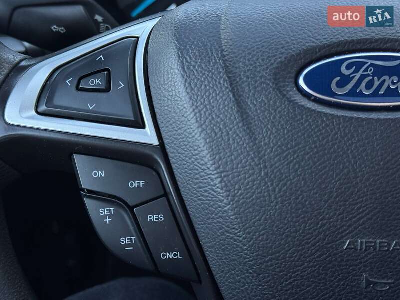 Седан Ford Fusion 2013 в Ровно фото 31 Седан Ford Fusion 2013 в Ровно