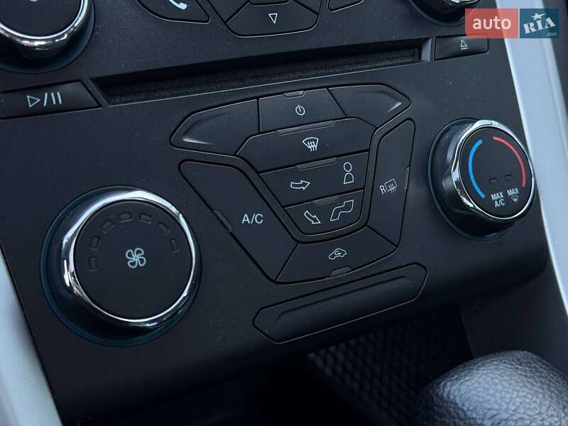 Седан Ford Fusion 2013 в Ровно фото 37 Седан Ford Fusion 2013 в Ровно