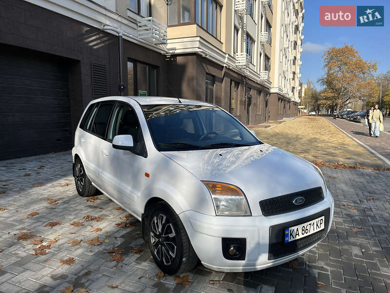 Хэтчбек Ford Fusion 2010 в Николаеве