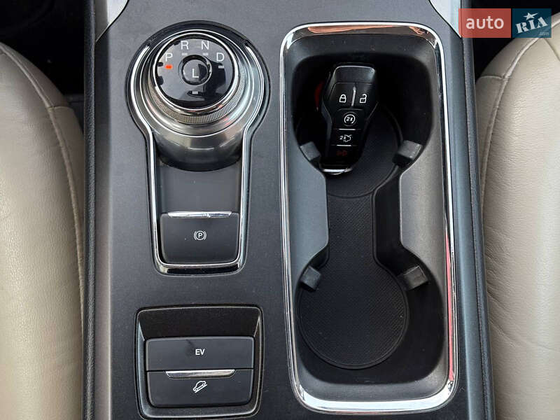 Седан Ford Fusion 2016 в Киеве