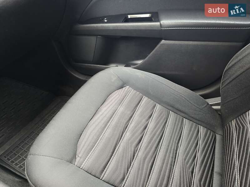 Седан Ford Fusion 2015 в Ровно