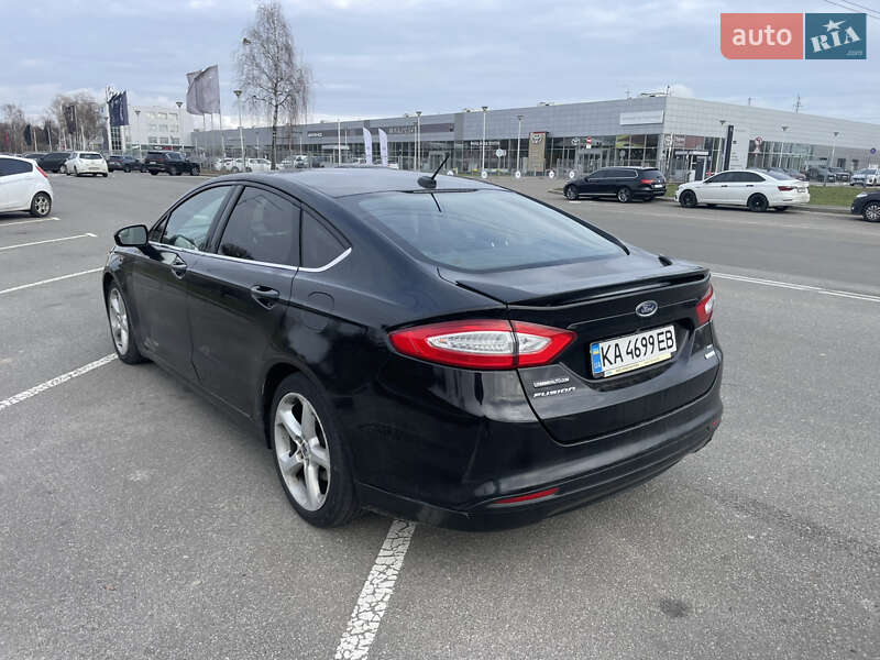 Седан Ford Fusion 2016 в Києві