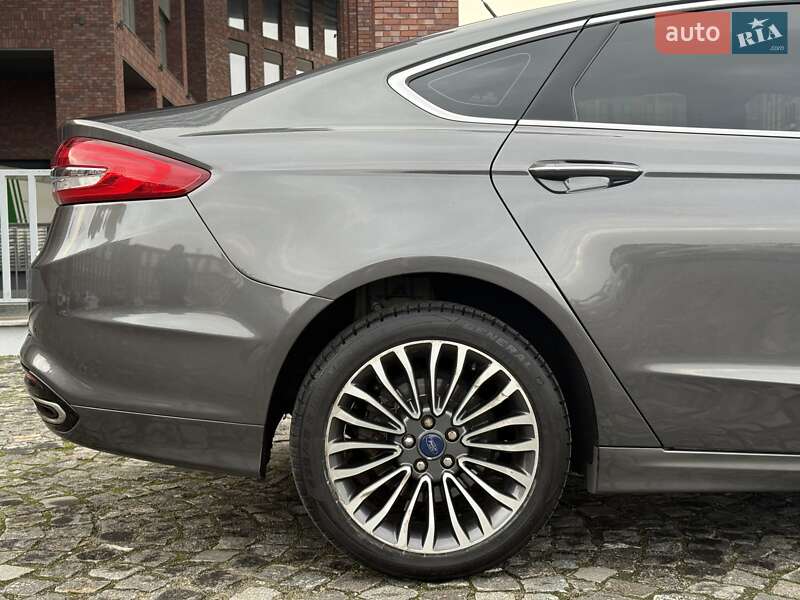 Седан Ford Fusion 2016 в Днепре