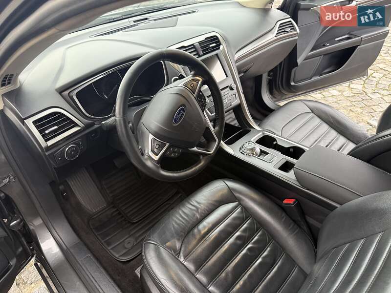 Седан Ford Fusion 2016 в Днепре