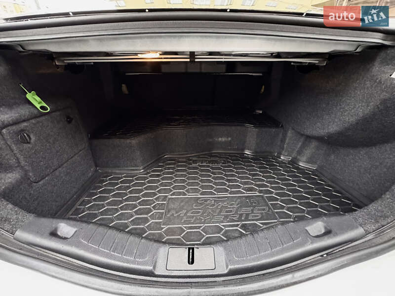 Седан Ford Fusion 2018 в Киеве