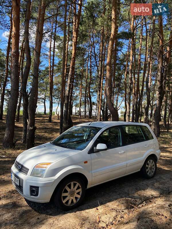 Хетчбек Ford Fusion 2011 в Полтаві фото 3 Хетчбек Ford Fusion 2011 в Полтаві