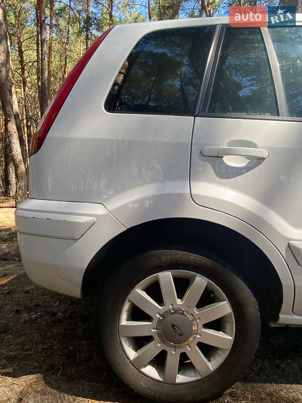 Хетчбек Ford Fusion 2011 в Полтаві фото 16 Хетчбек Ford Fusion 2011 в Полтаві