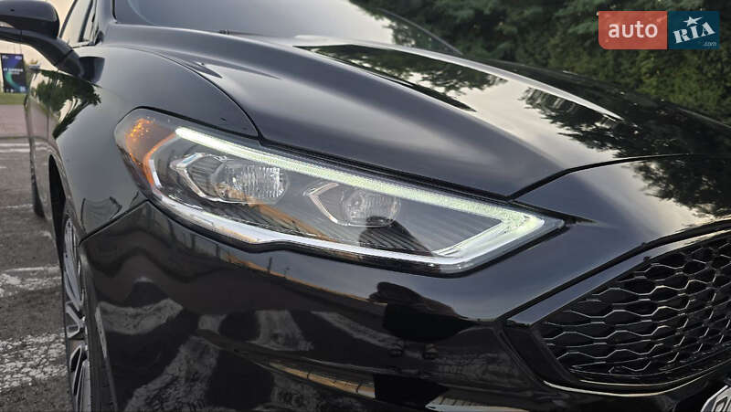 Седан Ford Fusion 2016 в Львове