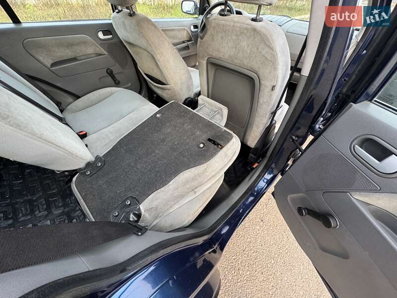 Хетчбек Ford Fusion 2003 в Чернівцях фото 20 Хетчбек Ford Fusion 2003 в Чернівцях