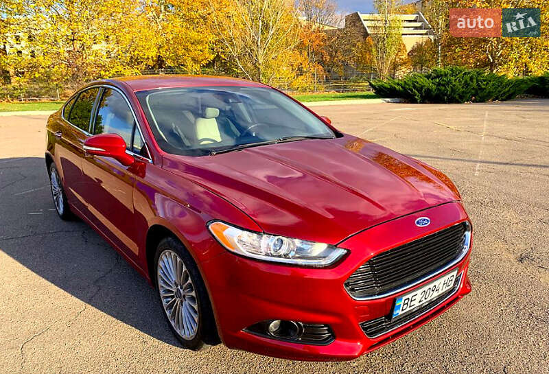 Седан Ford Fusion 2013 в Черкасах