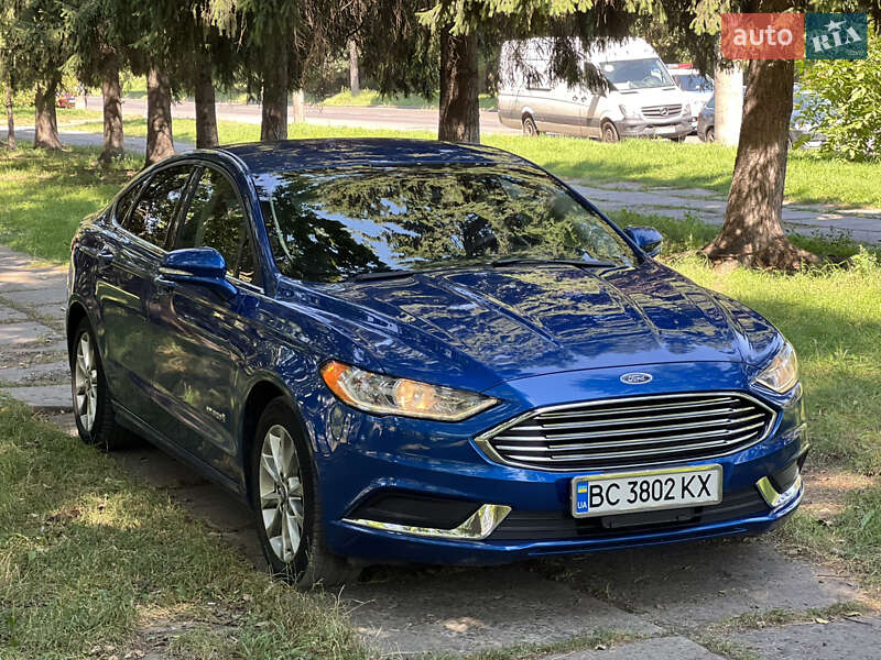 Седан Ford Fusion 2017 в Львові