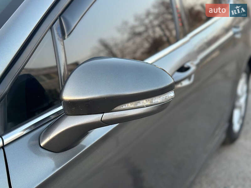 Седан Ford Fusion 2013 в Дніпрі фото 38 Седан Ford Fusion 2013 в Дніпрі