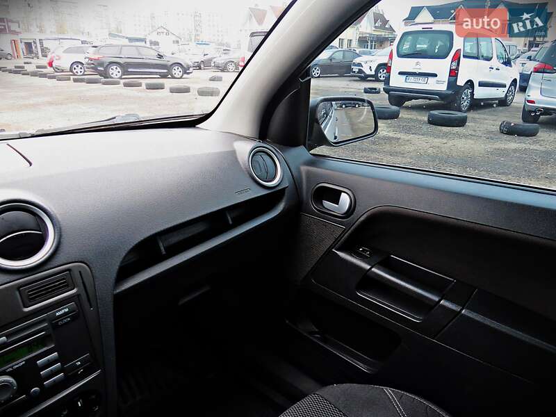 Хетчбек Ford Fusion 2008 в Черкасах фото 11 Хетчбек Ford Fusion 2008 в Черкасах