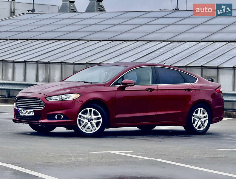 Седан Ford Fusion 2015 в Киеве