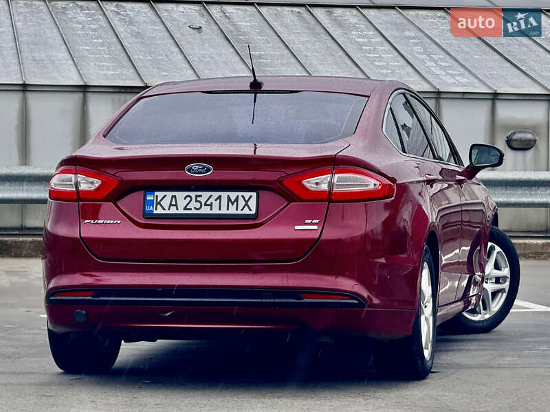 Седан Ford Fusion 2015 в Киеве