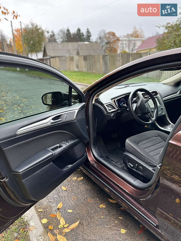 Седан Ford Fusion 2019 в Лебедині