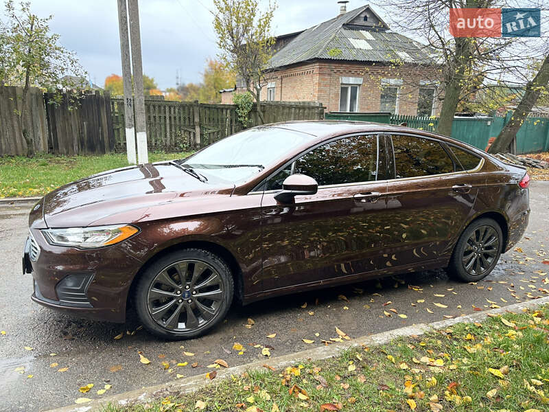 Седан Ford Fusion 2019 в Лебедині