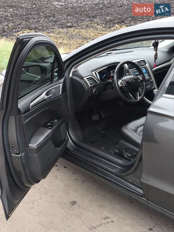 Седан Ford Fusion 2015 в Києві