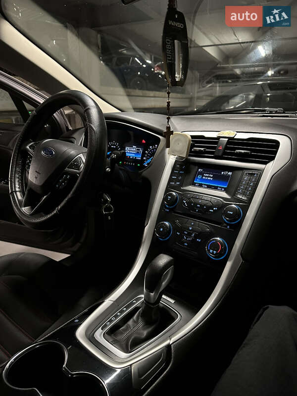 Седан Ford Fusion 2014 в Виннице