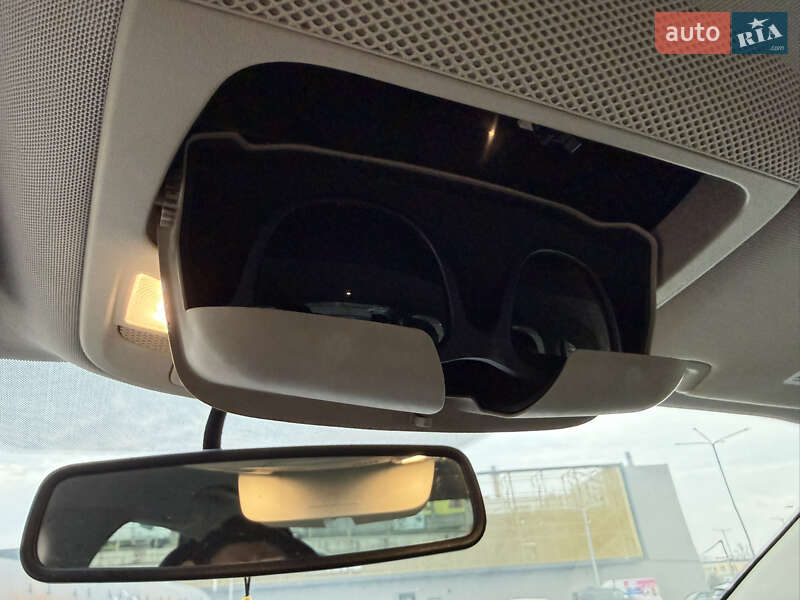 Седан Ford Fusion 2016 в Києві фото 26 Седан Ford Fusion 2016 в Києві