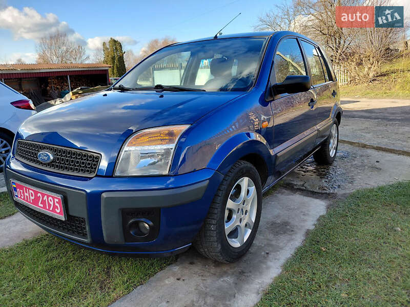 Хэтчбек Ford Fusion 2008 в Ровно