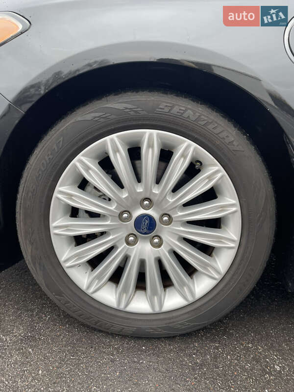 Седан Ford Fusion 2015 в Киеве