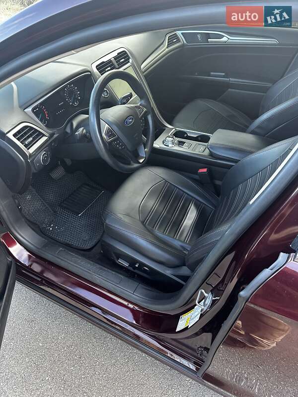 Седан Ford Fusion 2018 в Киеве фото 5 Седан Ford Fusion 2018 в Киеве