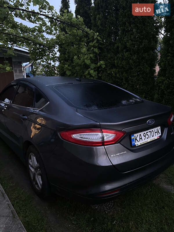 Седан Ford Fusion 2015 в Луцке