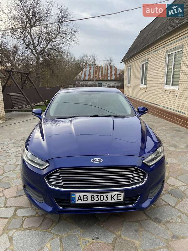 Седан Ford Fusion 2013 в Бершади