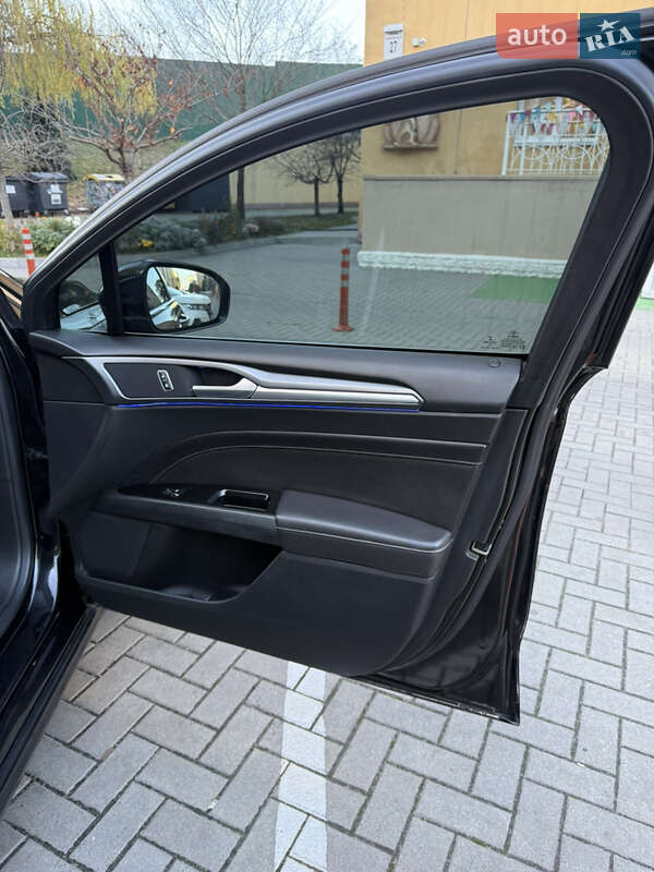 Седан Ford Fusion 2013 в Киеве фото 27 Седан Ford Fusion 2013 в Киеве