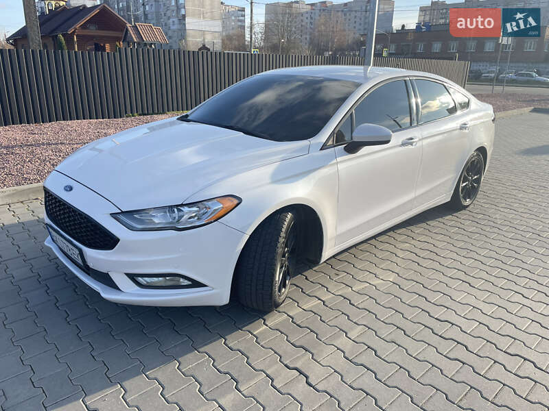 Седан Ford Fusion 2017 в Хмельницькому