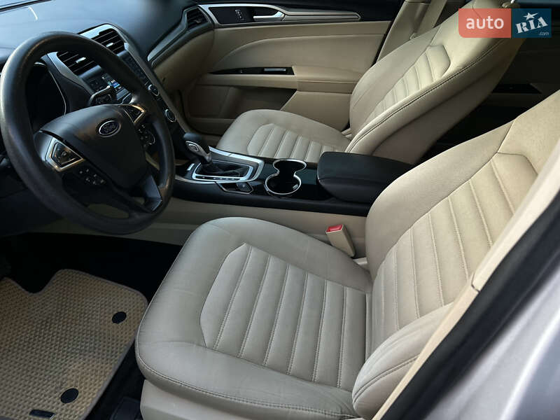 Седан Ford Fusion 2015 в Ровно фото 29 Седан Ford Fusion 2015 в Ровно
